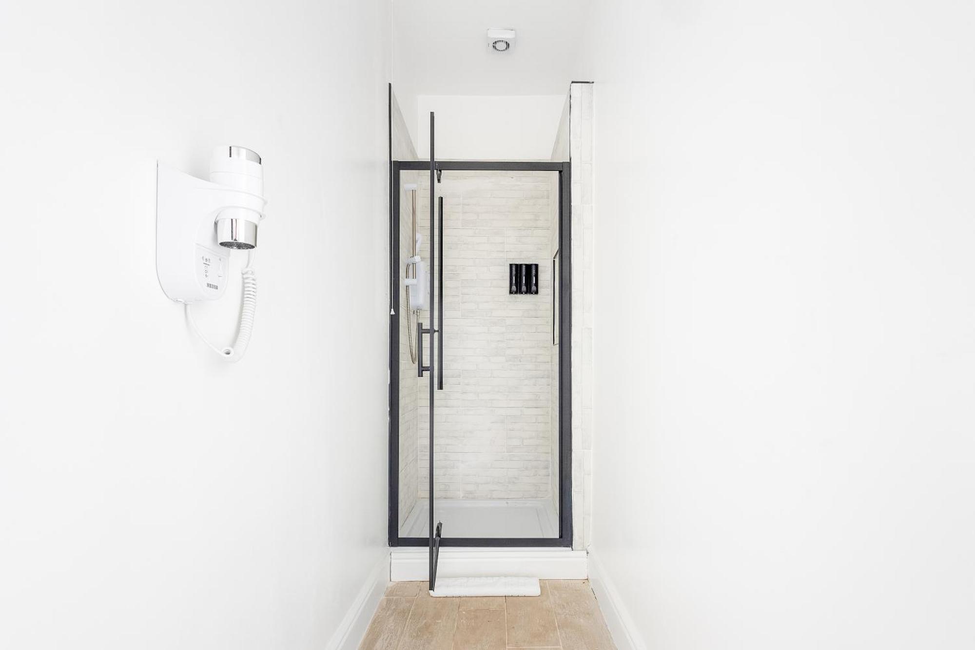 Boutique Family Apartment In Jewellery Quarter For 6 Бирмингем Экстерьер фото