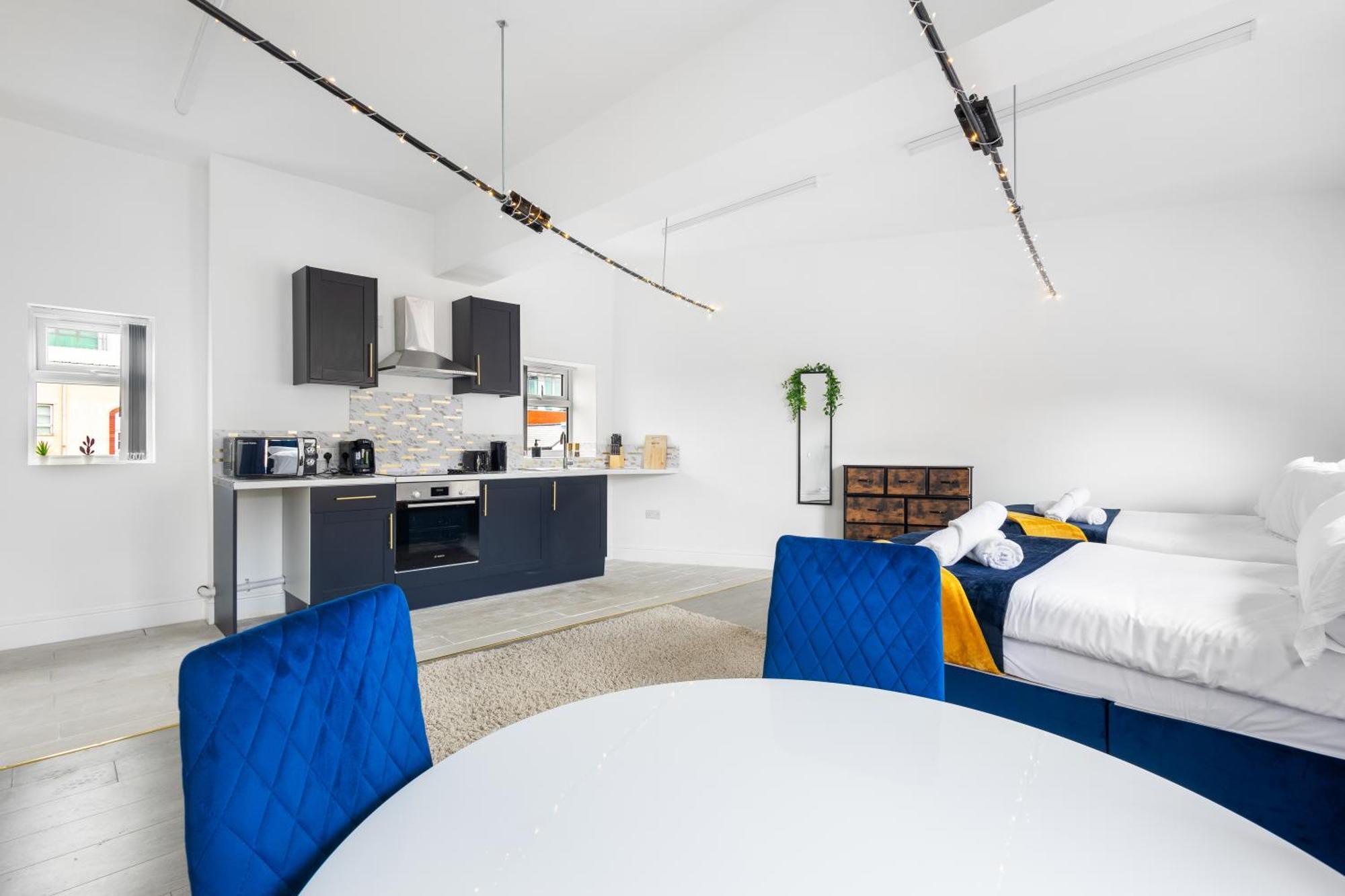 Boutique Family Apartment In Jewellery Quarter For 6 Бирмингем Экстерьер фото
